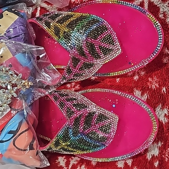 Beautiful colorful rhinestones slides - size 11- fits size 10 - high shine bling - Picture 3 of 4